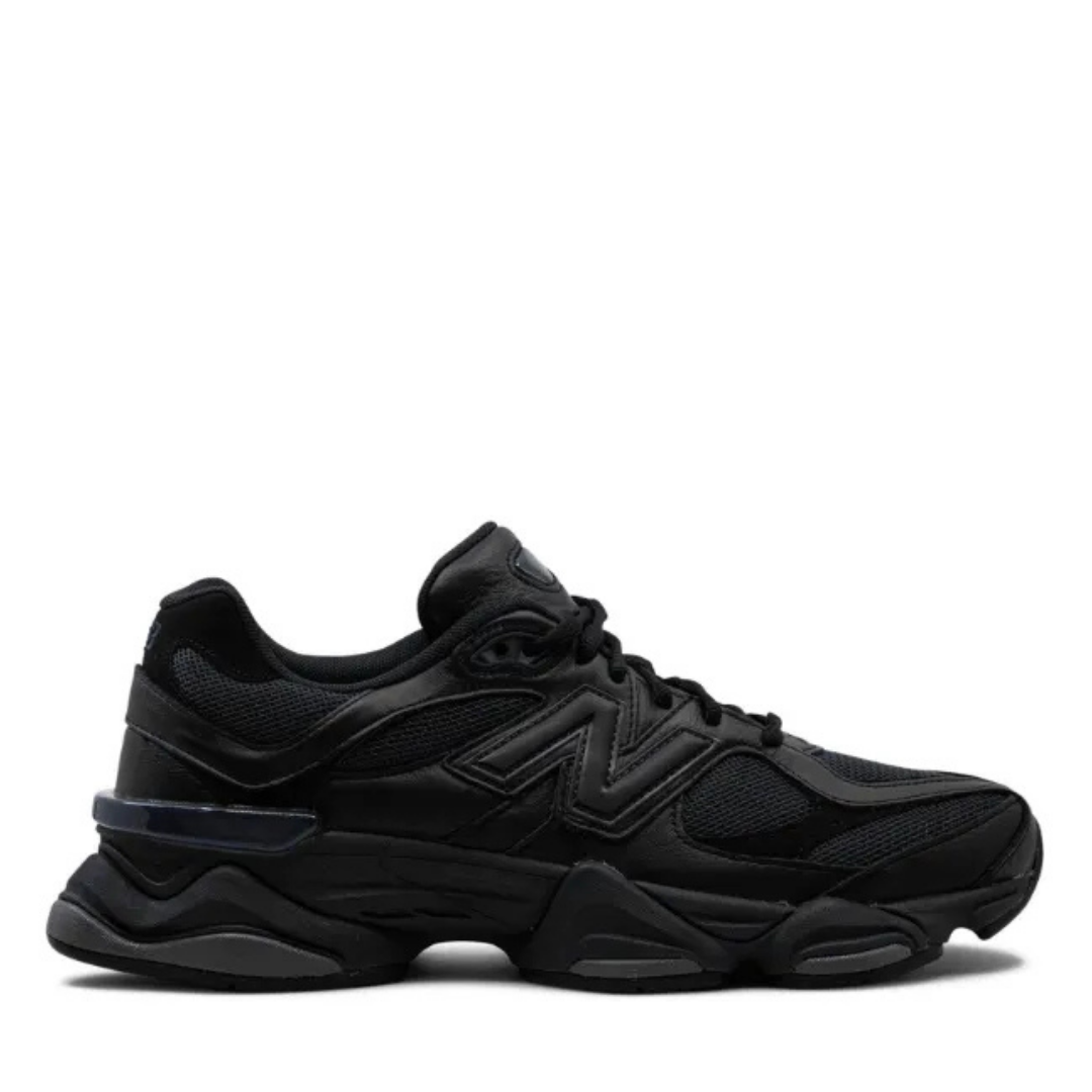 NB9060 Triple Black Piel