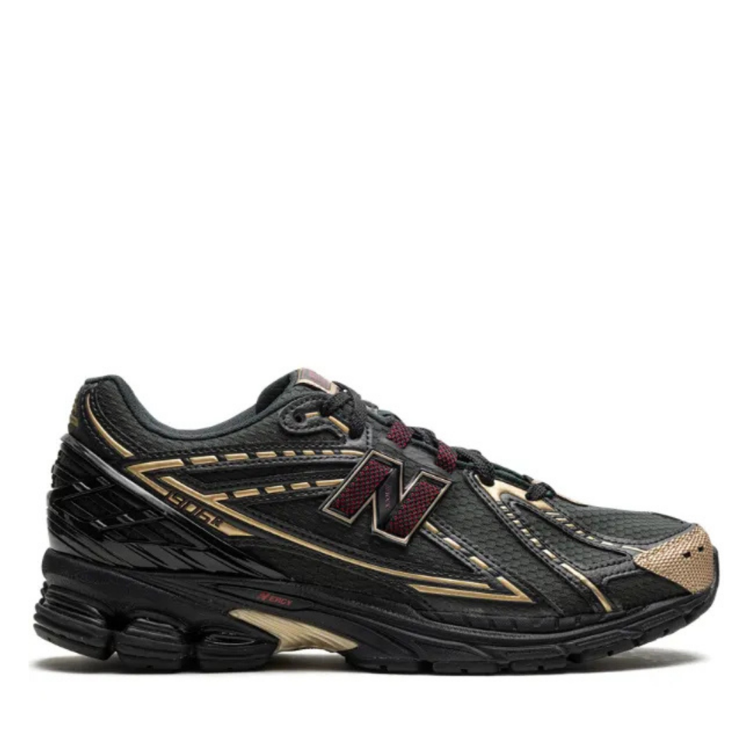 NB1906 Kith Black