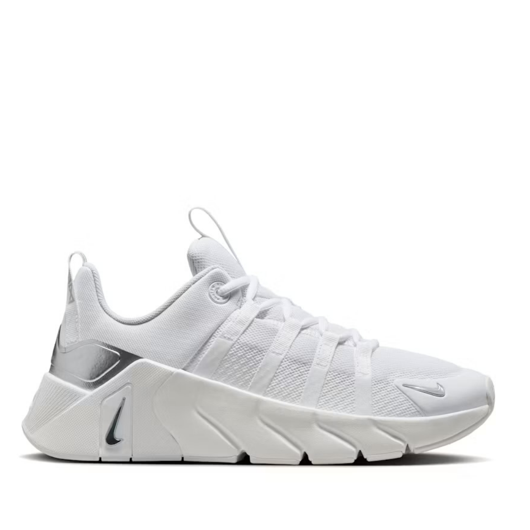 Free Metcon 7 Metallic and White