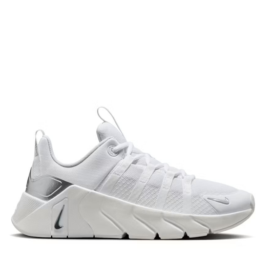 Free Metcon 7 Metallic and White