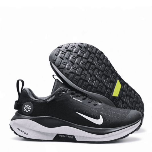 AirMax InfinityRN 4 GTX Black and White