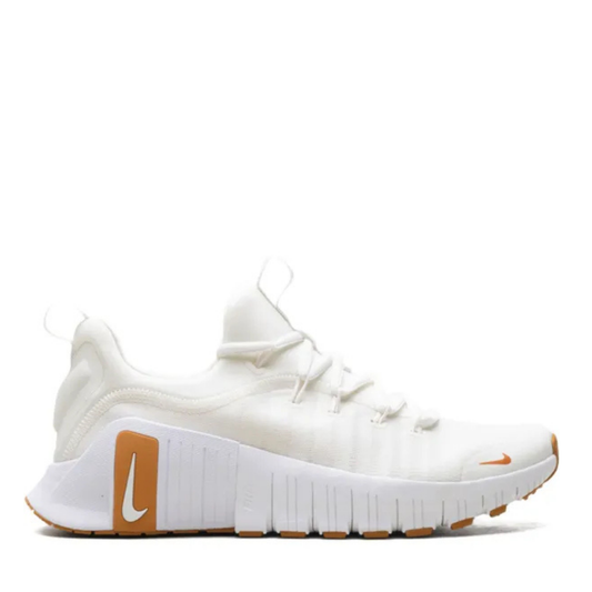 Free Metcon 6 White and Orange