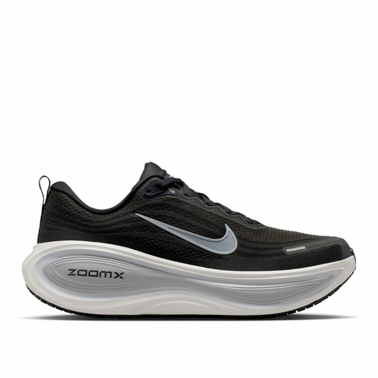 Vomero Plus Black/White