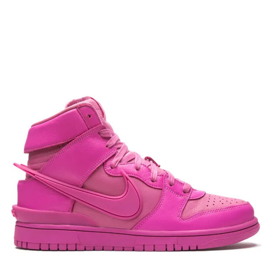 SB Dunk High Cósmic